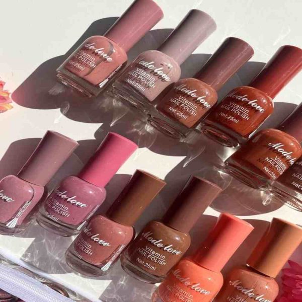 picture of Set Of 12 Nude Nail Polish in sun reflection
