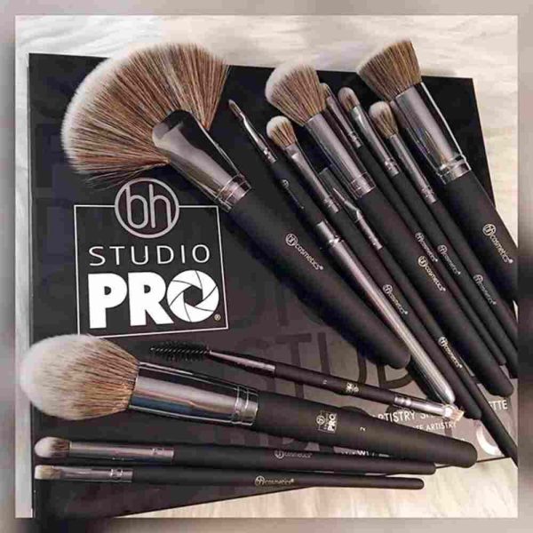BH Cosmetics Studio Pro 13 piece Makeup Brushes with box